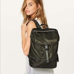 Lululemon go lightly rucksack dark olive sold out